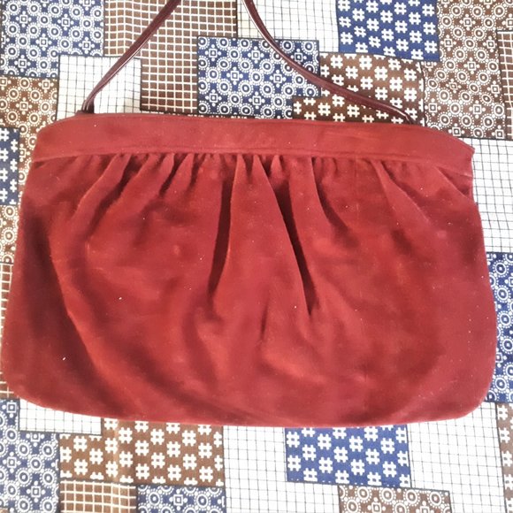 Vintage 1980s Cabrelli Burgundy Velvet Crossbody Bag - Picture 2 of 6